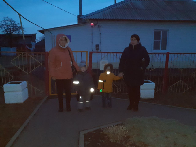 В детском саду проходит акция "Засветись" В детском саду проходит акция "Засветись".